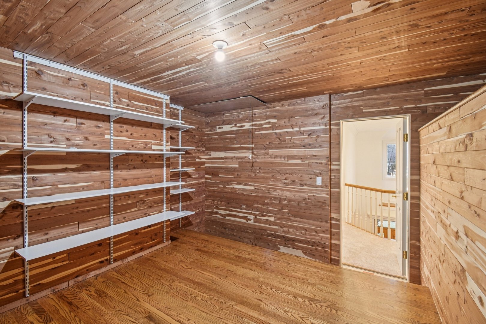 14 Briarwood Lane, Lincolnshire, IL 60069