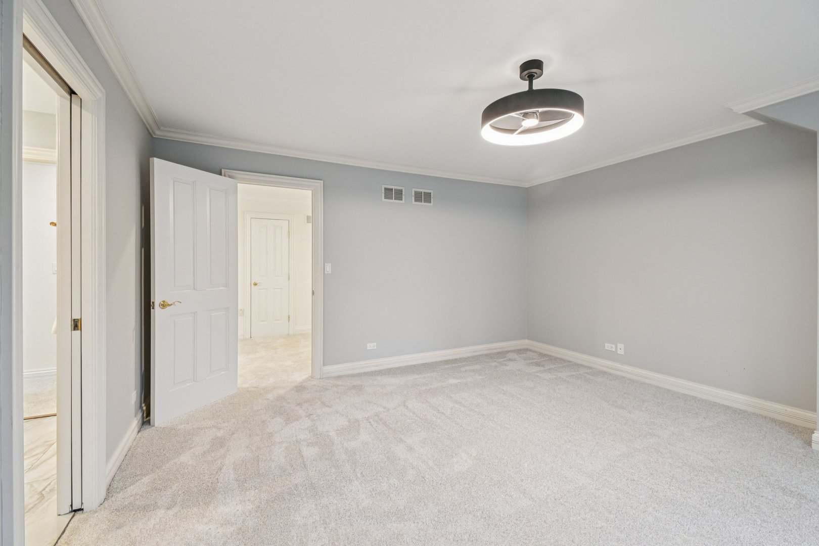 14 Briarwood Lane, Lincolnshire, IL 60069