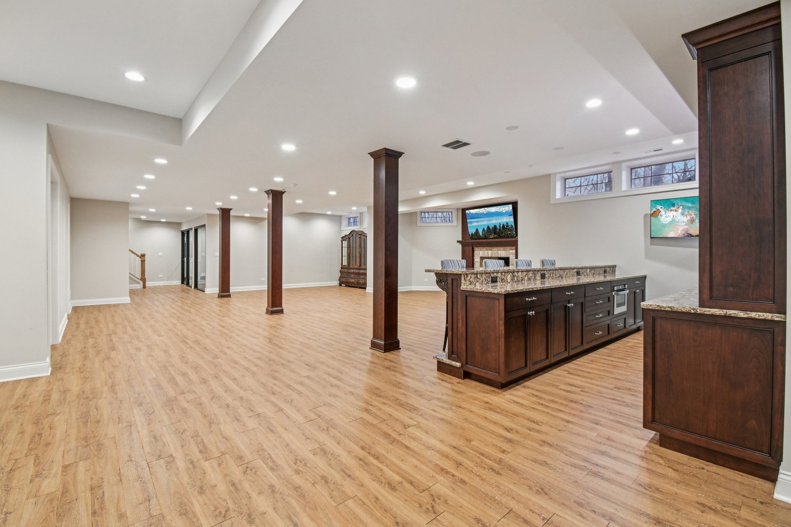 14 Briarwood Lane, Lincolnshire, IL 60069