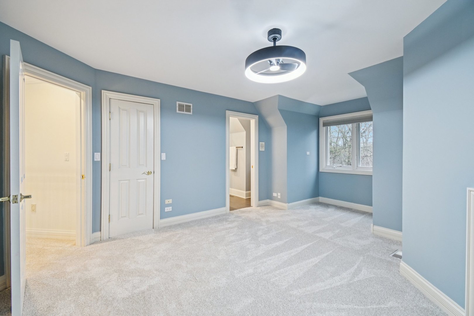 14 Briarwood Lane, Lincolnshire, IL 60069