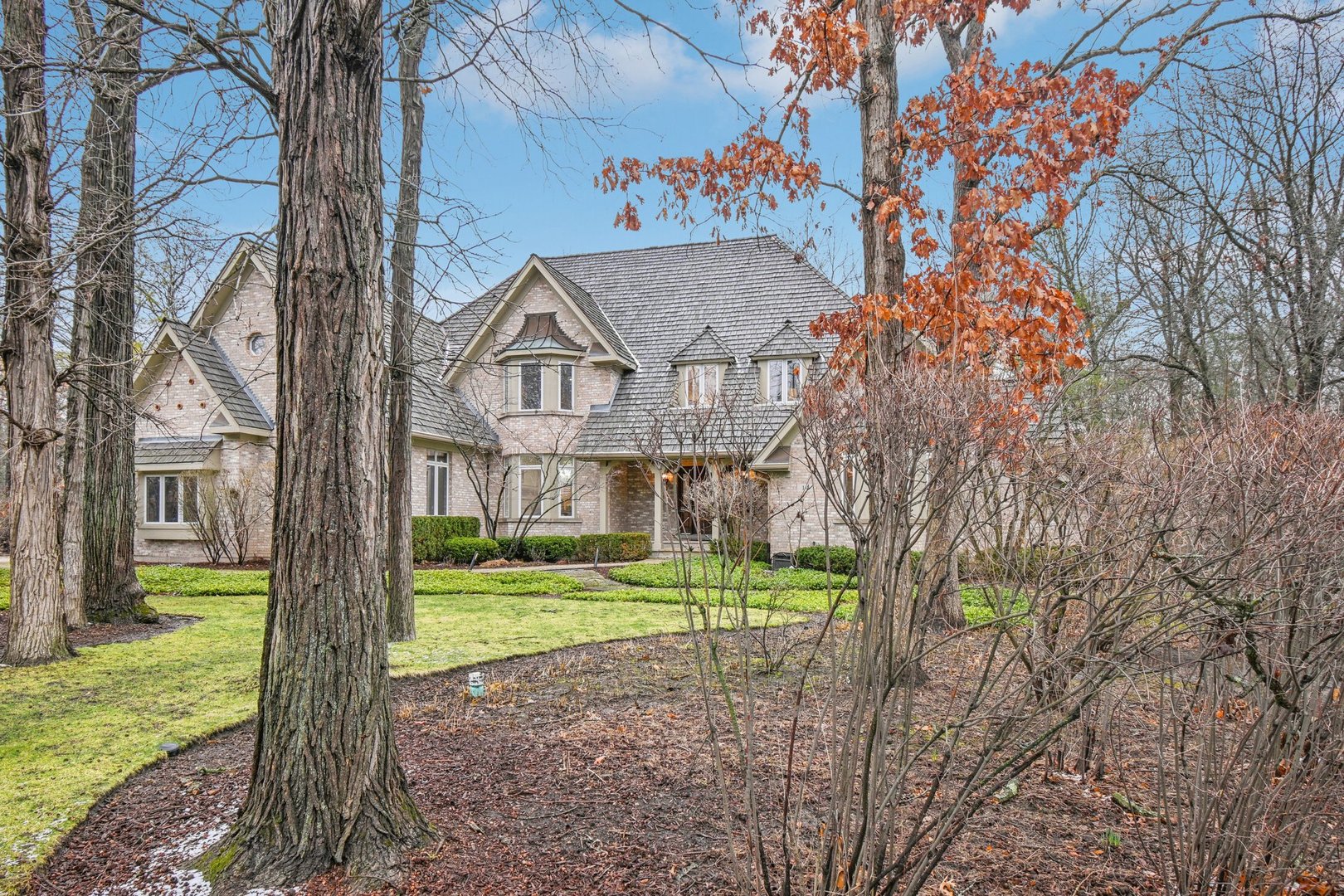 14 Briarwood Lane, Lincolnshire, IL 60069