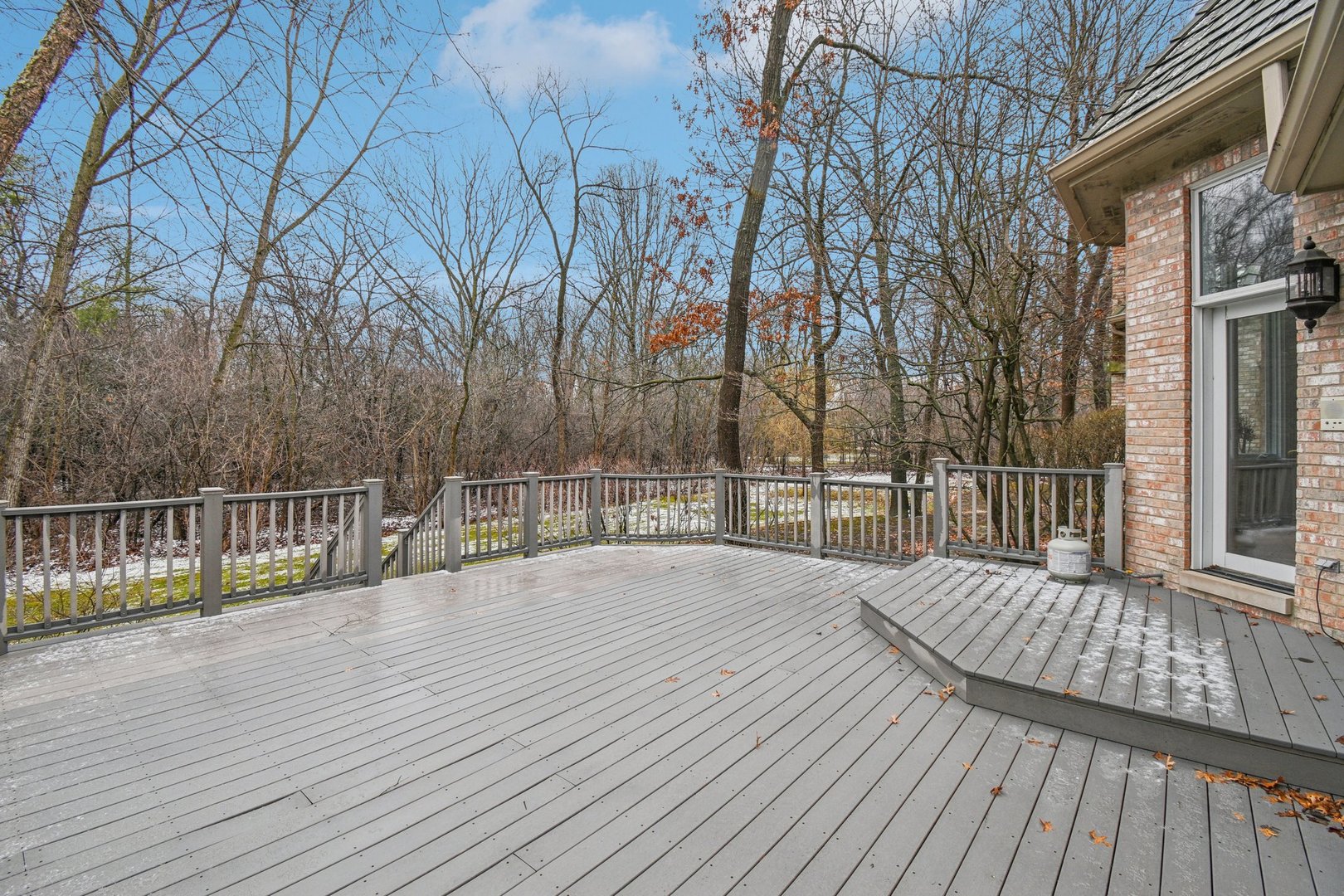 14 Briarwood Lane, Lincolnshire, IL 60069