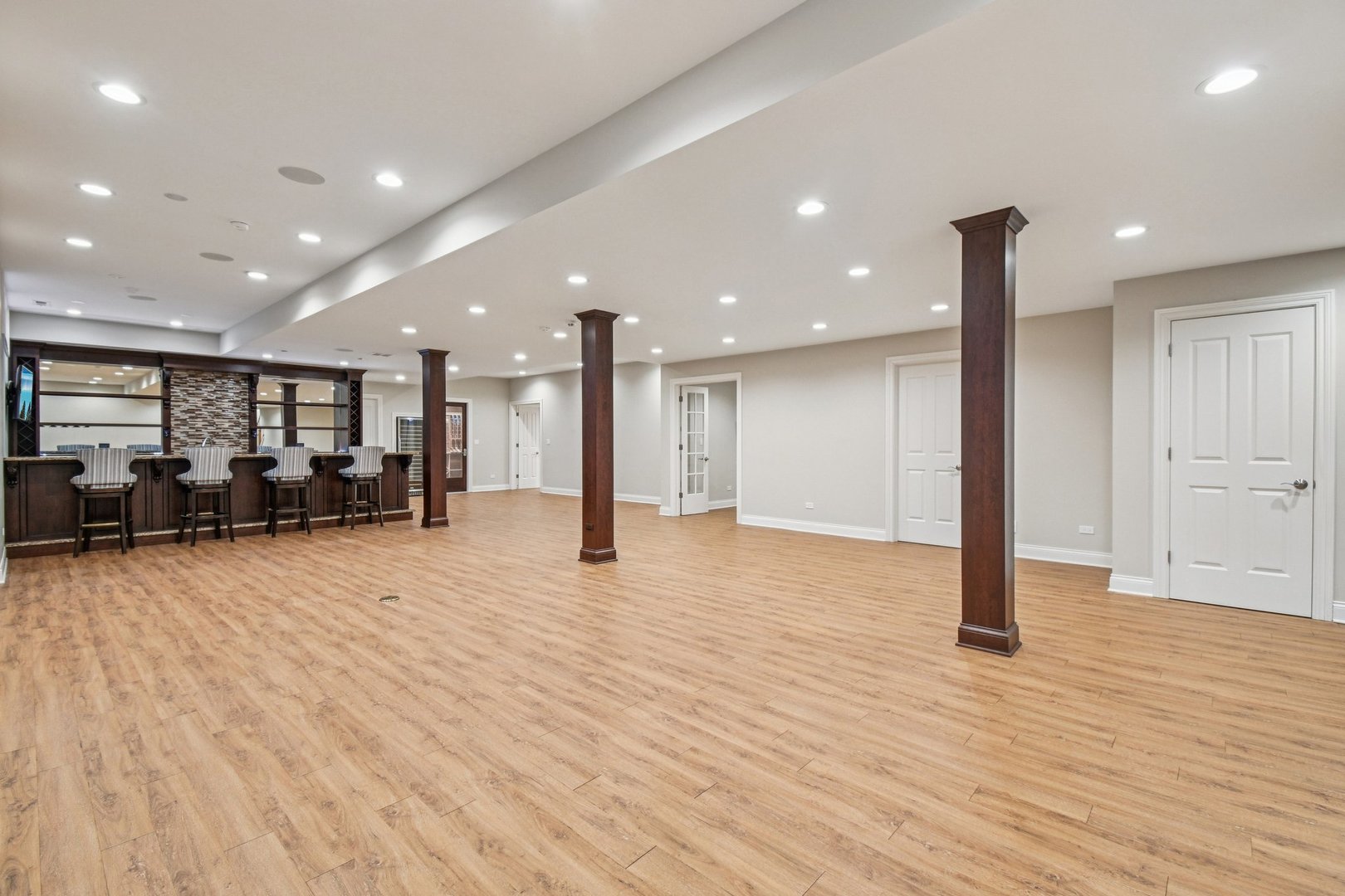 14 Briarwood Lane, Lincolnshire, IL 60069