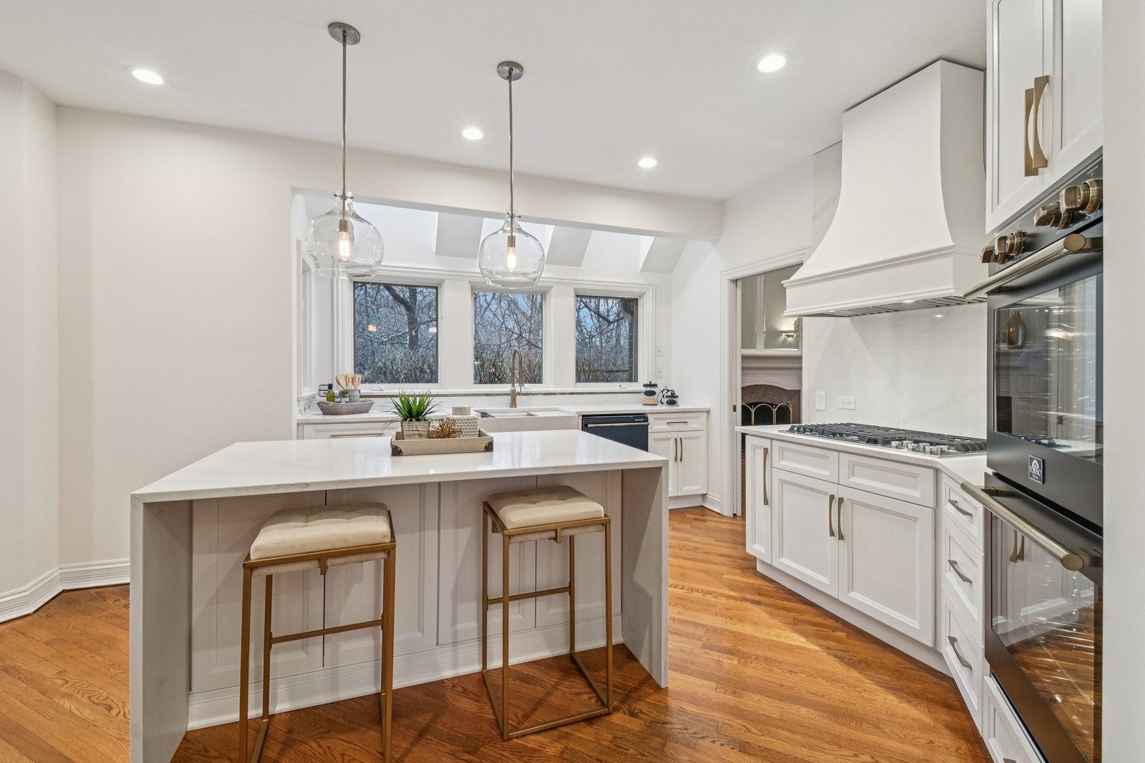 14 Briarwood Lane, Lincolnshire, IL 60069