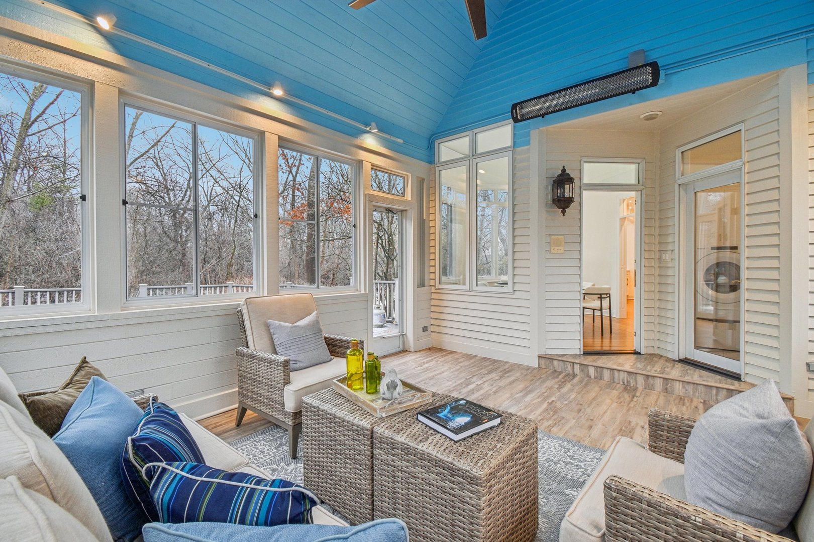 14 Briarwood Lane, Lincolnshire, IL 60069