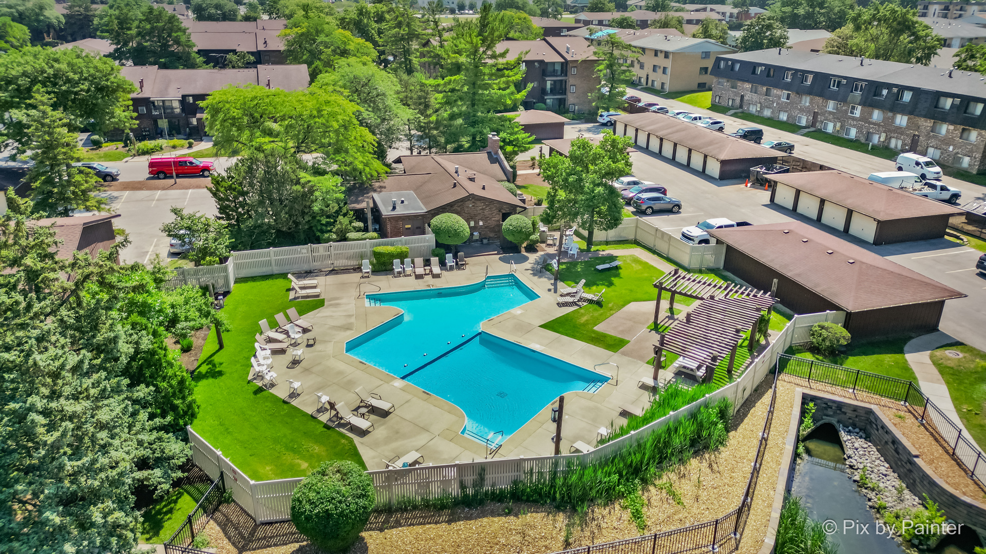 61 W Pier Drive #201, Westmont, IL 60559