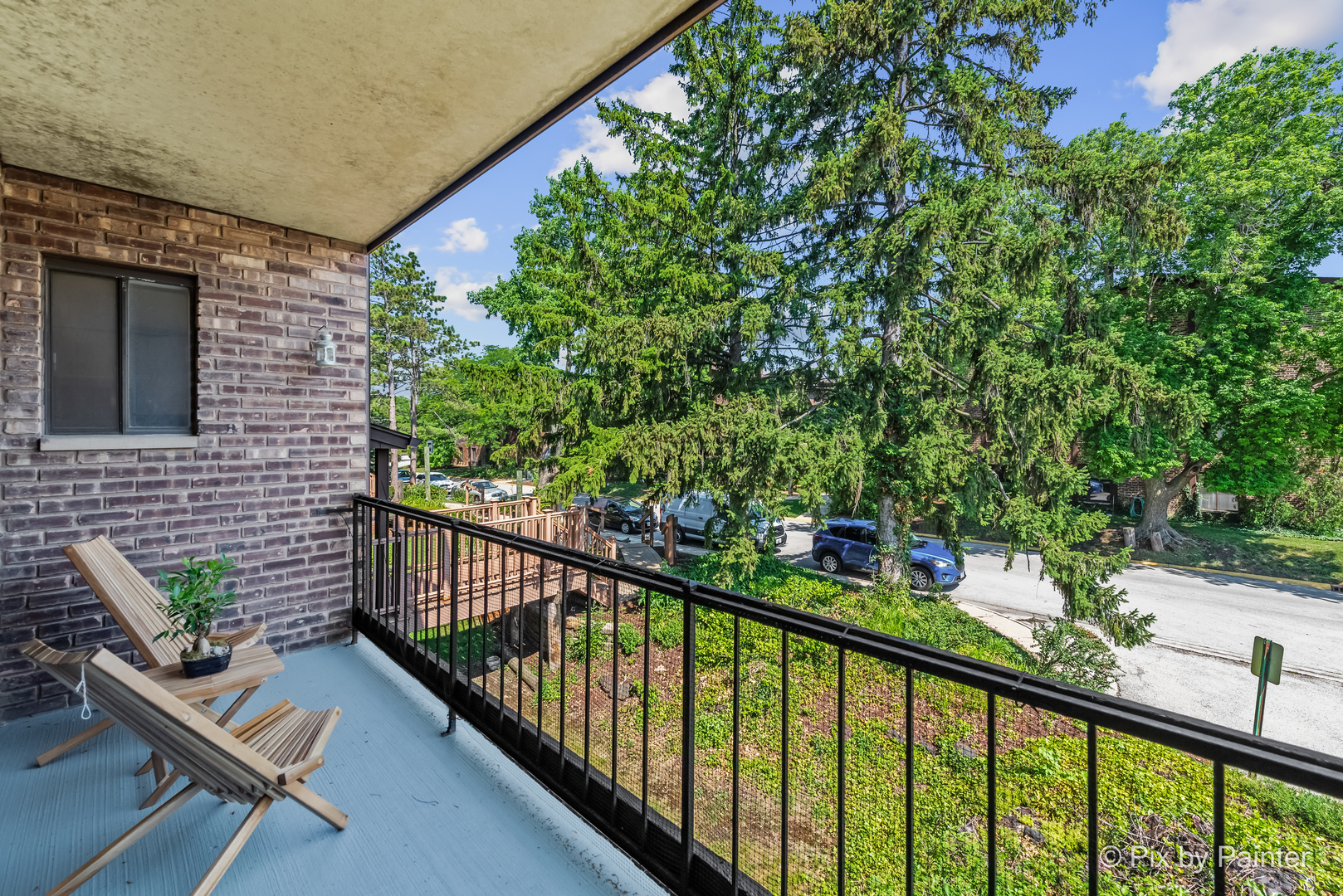 61 W Pier Drive #201, Westmont, IL 60559