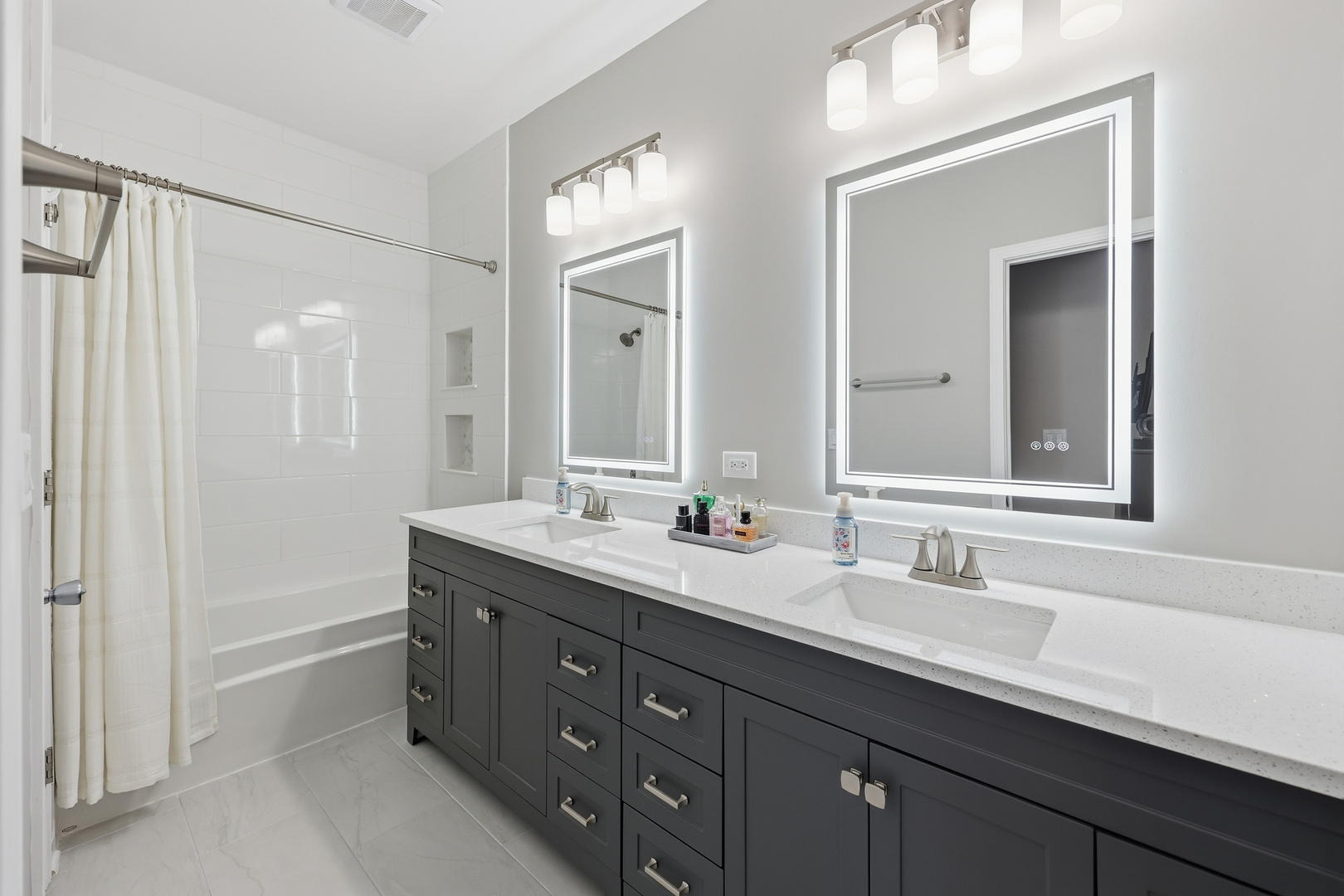 418 E Thornhill Lane #418, Palatine, IL 60074