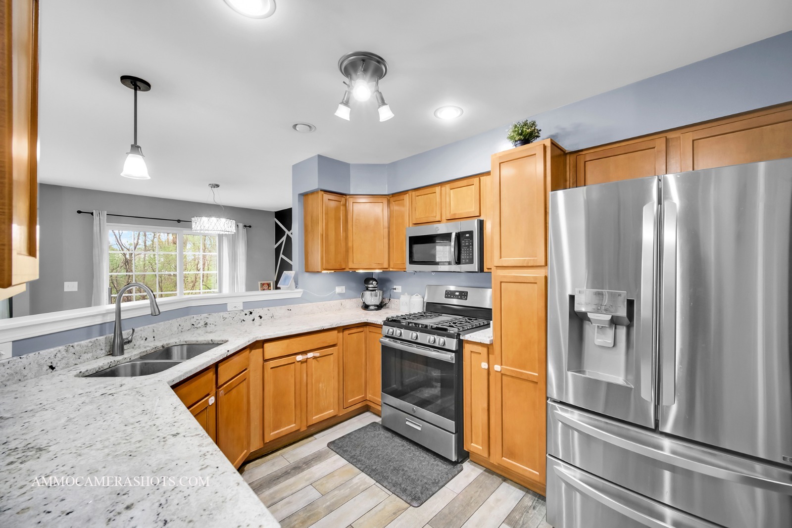 2389 Stoughton Circle, Aurora, IL 60502