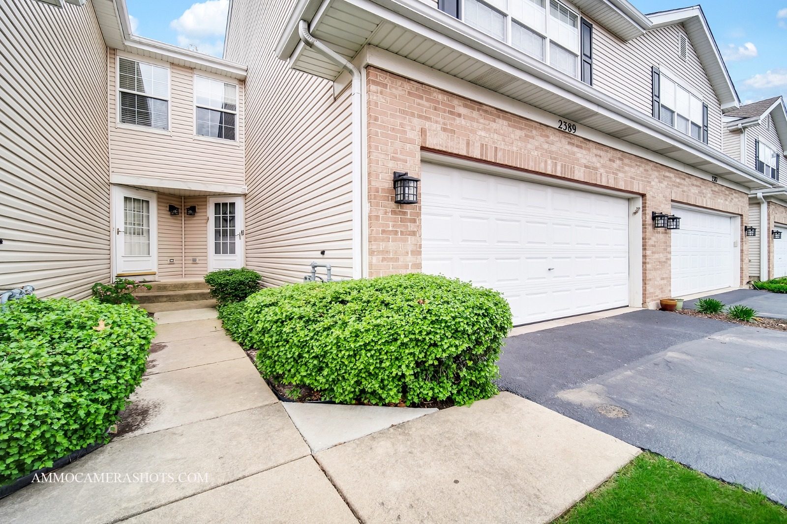 2389 Stoughton Circle, Aurora, IL 60502