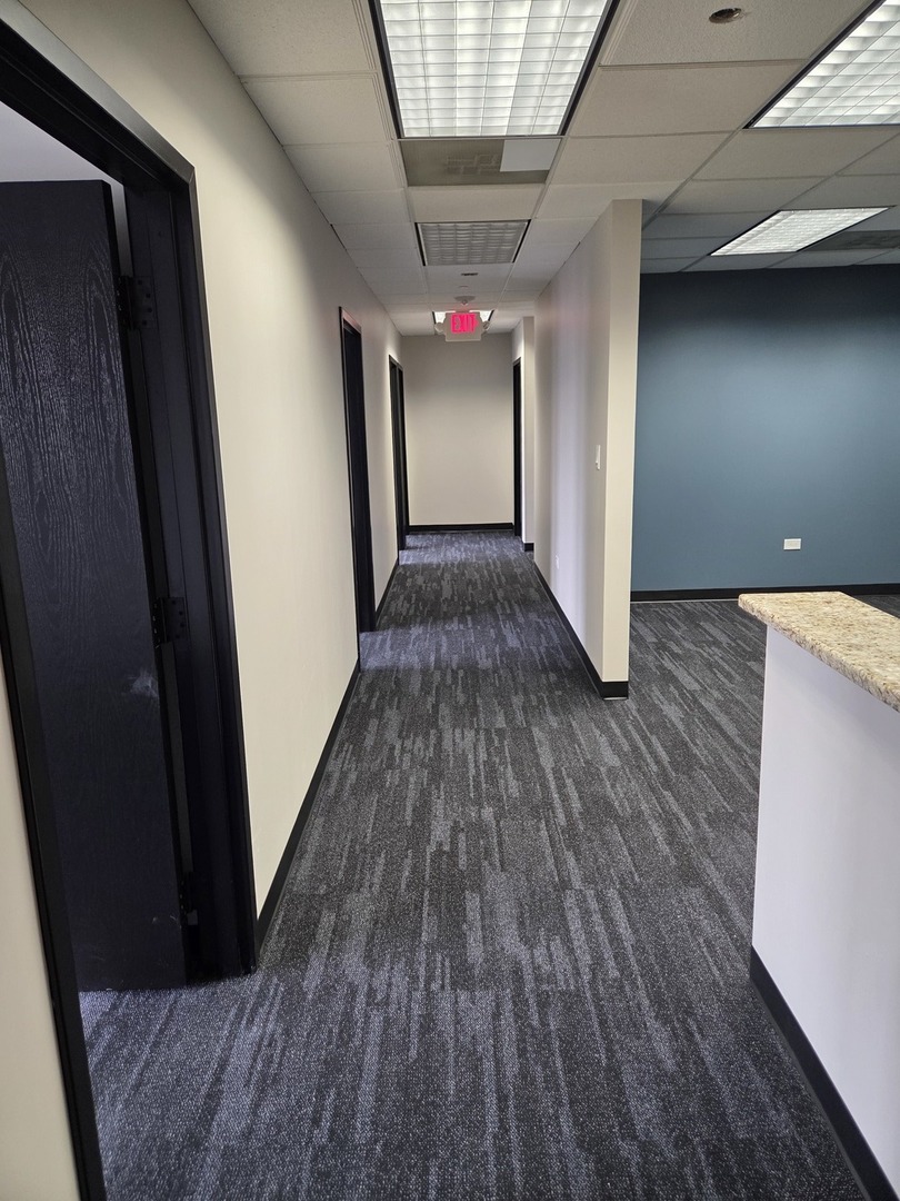 150 S Bloomingdale Road, Bloomingdale, IL 60108