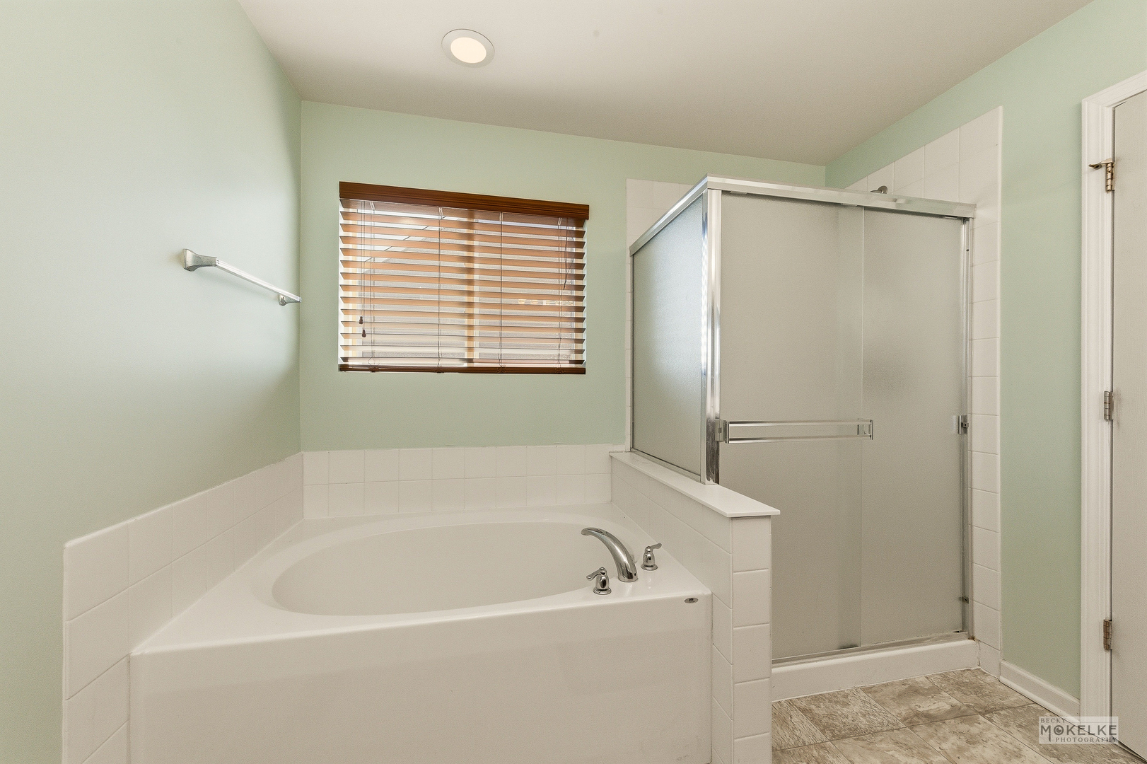 1811 Flagstone Street, Joliet, IL 60431