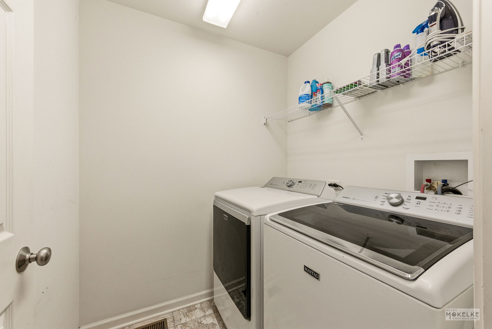 1811 Flagstone Street, Joliet, IL 60431