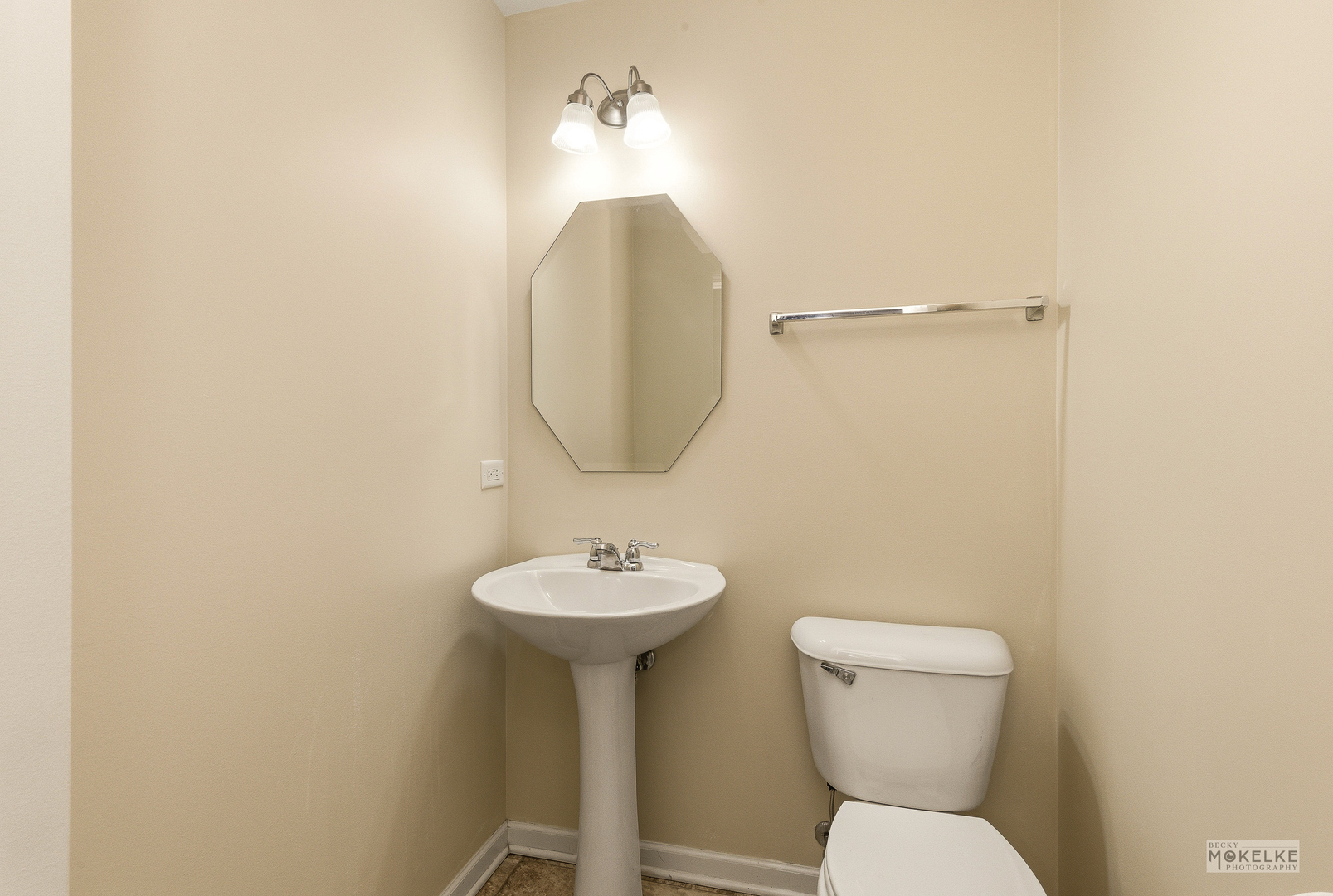 1811 Flagstone Street, Joliet, IL 60431