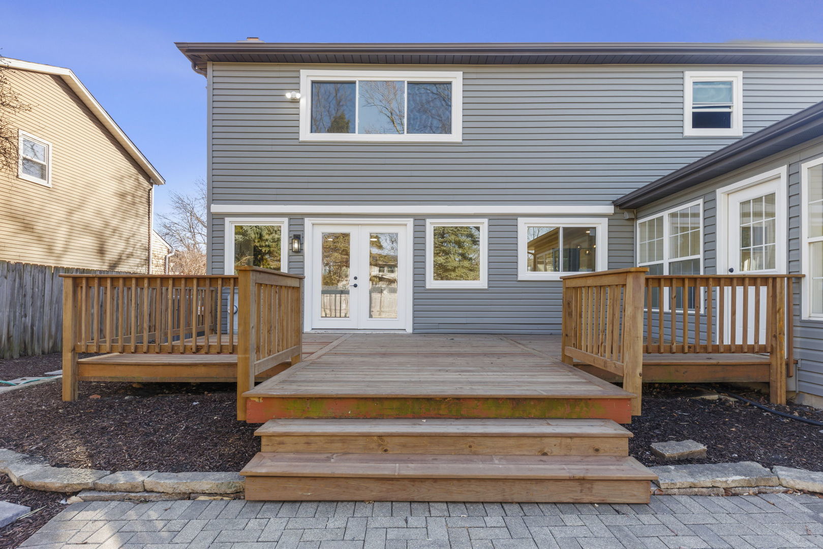 613 Zaininger Avenue, Naperville, IL 60563