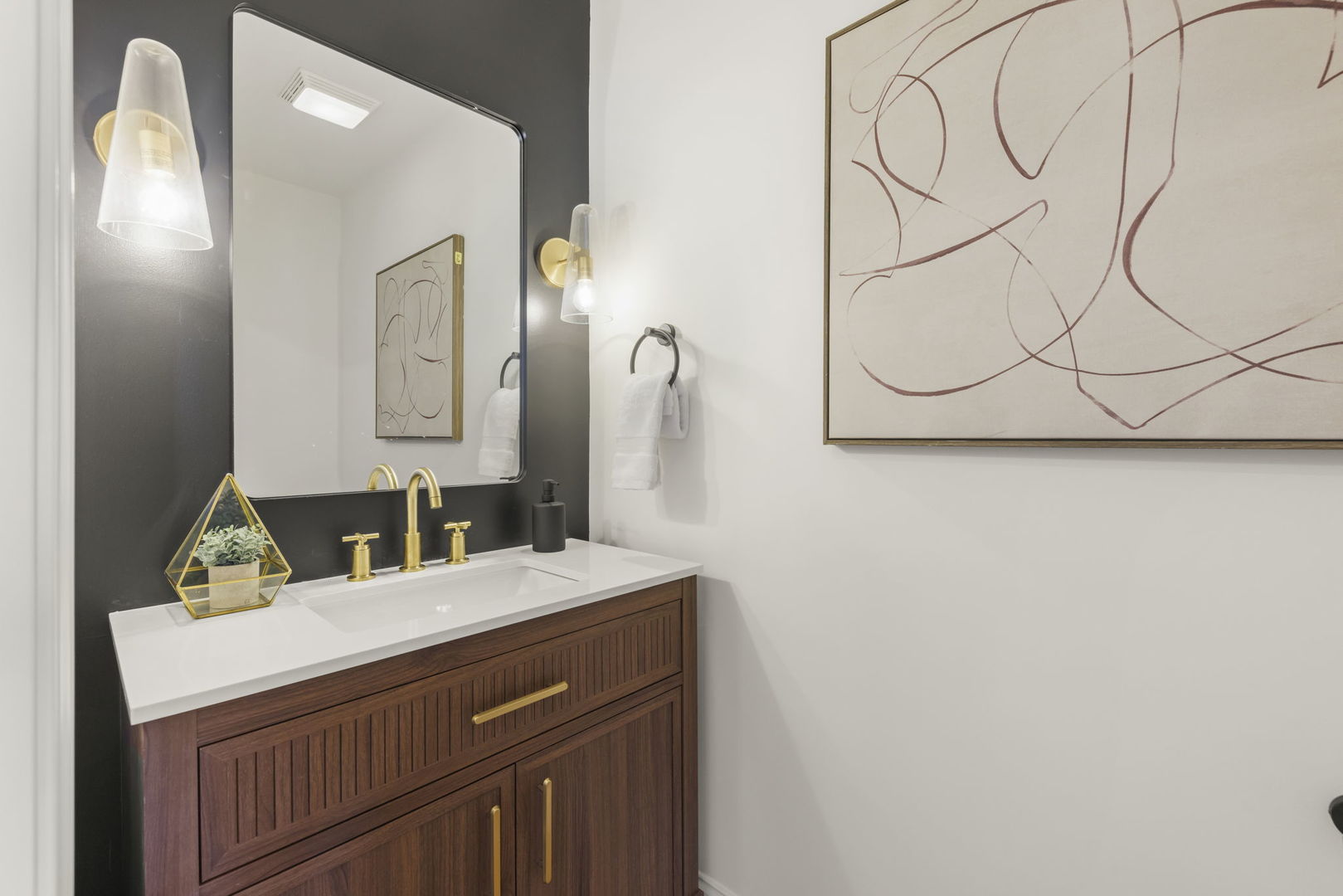 613 Zaininger Avenue, Naperville, IL 60563