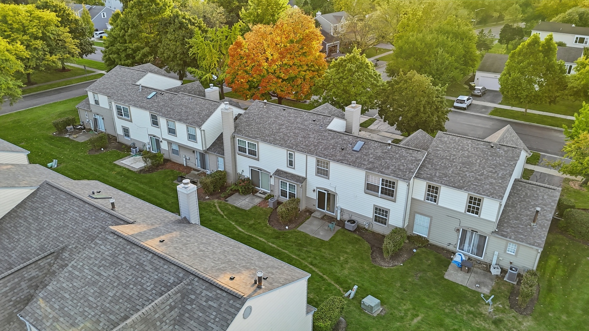 1297 WOODLAKE Drive #0, Carol Stream, IL 60188