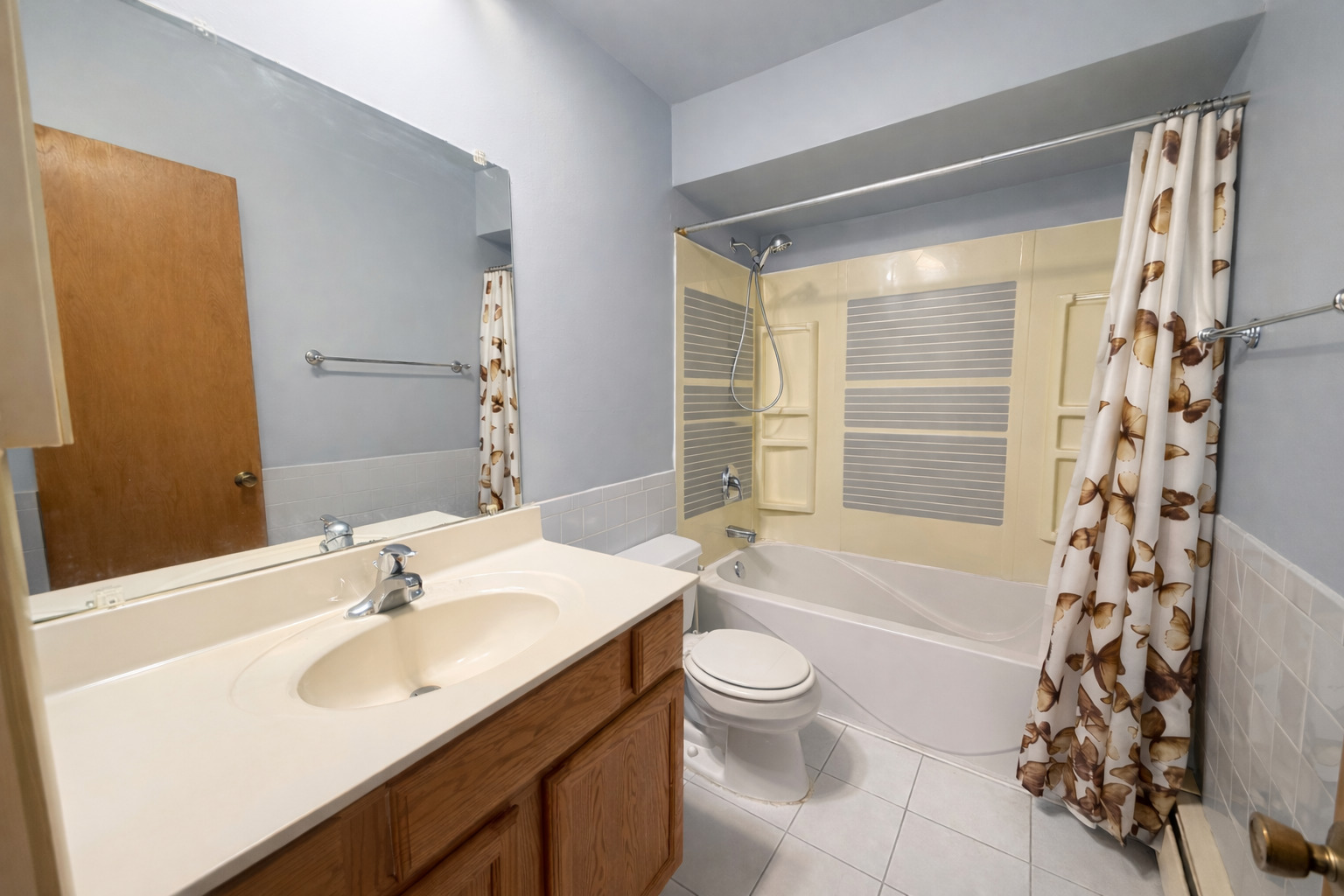 555 N Carroll Parkway #1F, Glenwood, IL 60425