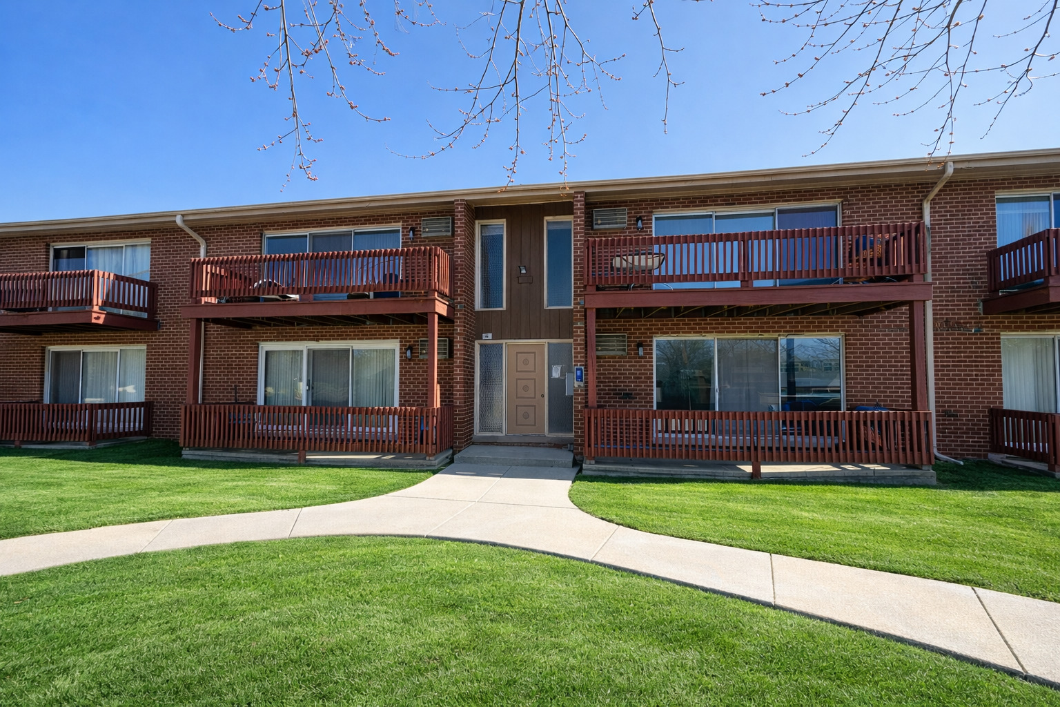 555 N Carroll Parkway #1F, Glenwood, IL 60425