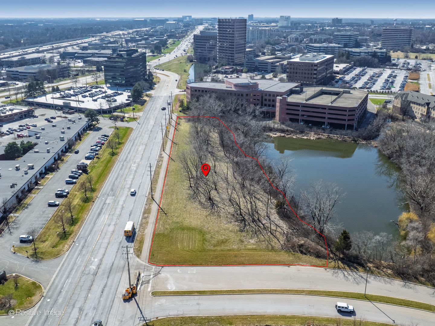 1S628 Oakbrook Lake, Oak Brook, IL 60181