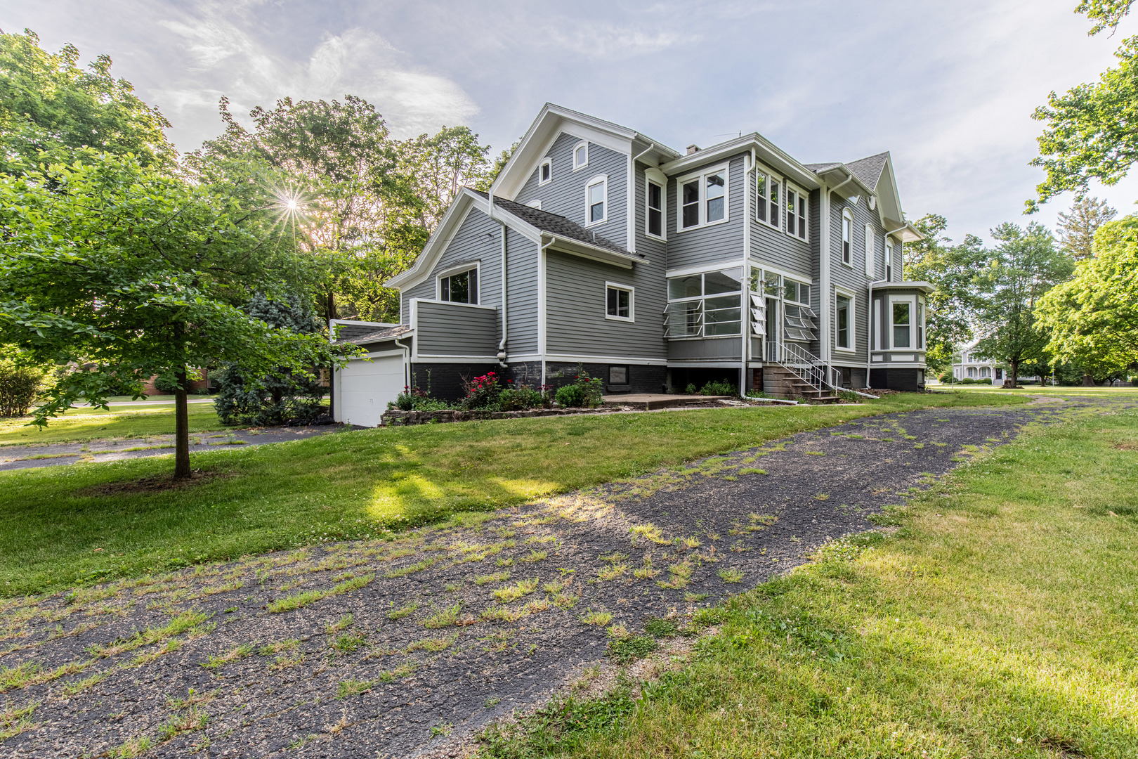 612 E Peru Street, Princeton, IL 61356