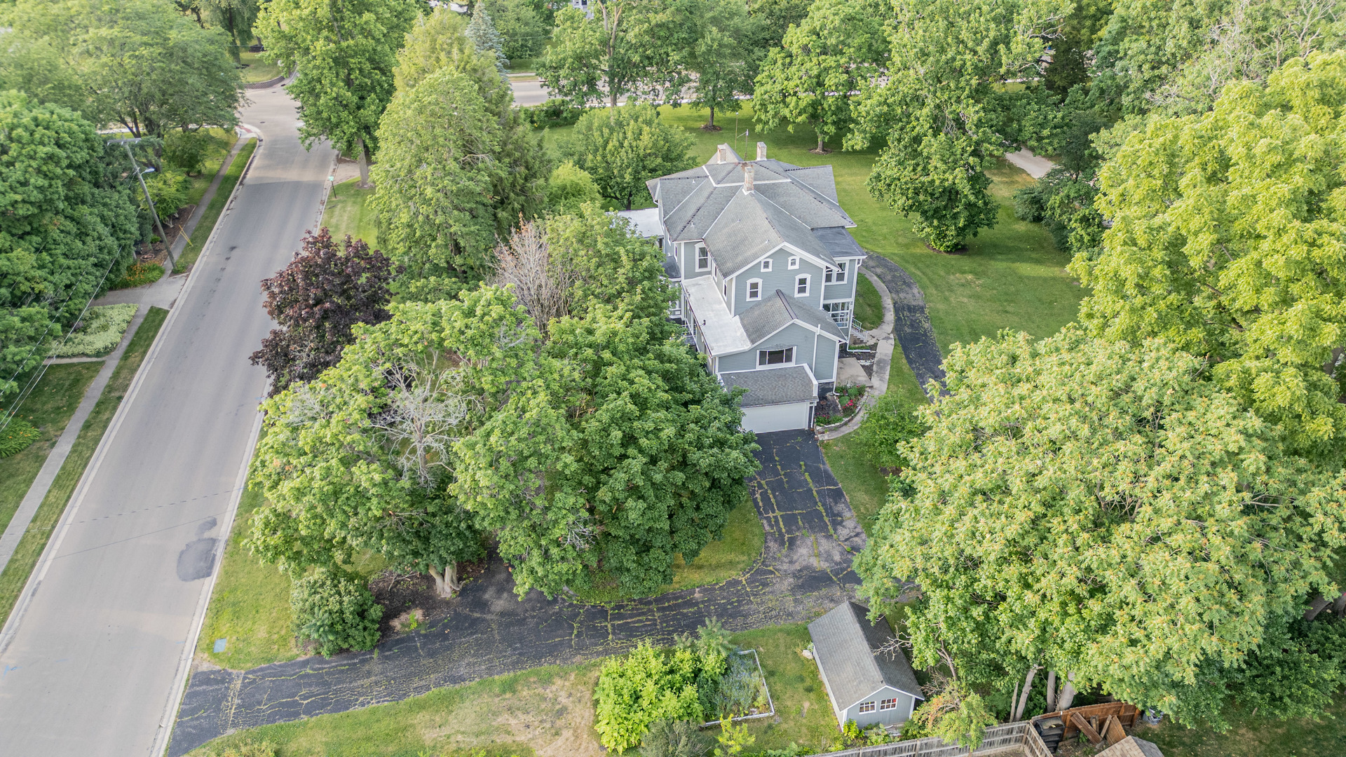 612 E Peru Street, Princeton, IL 61356