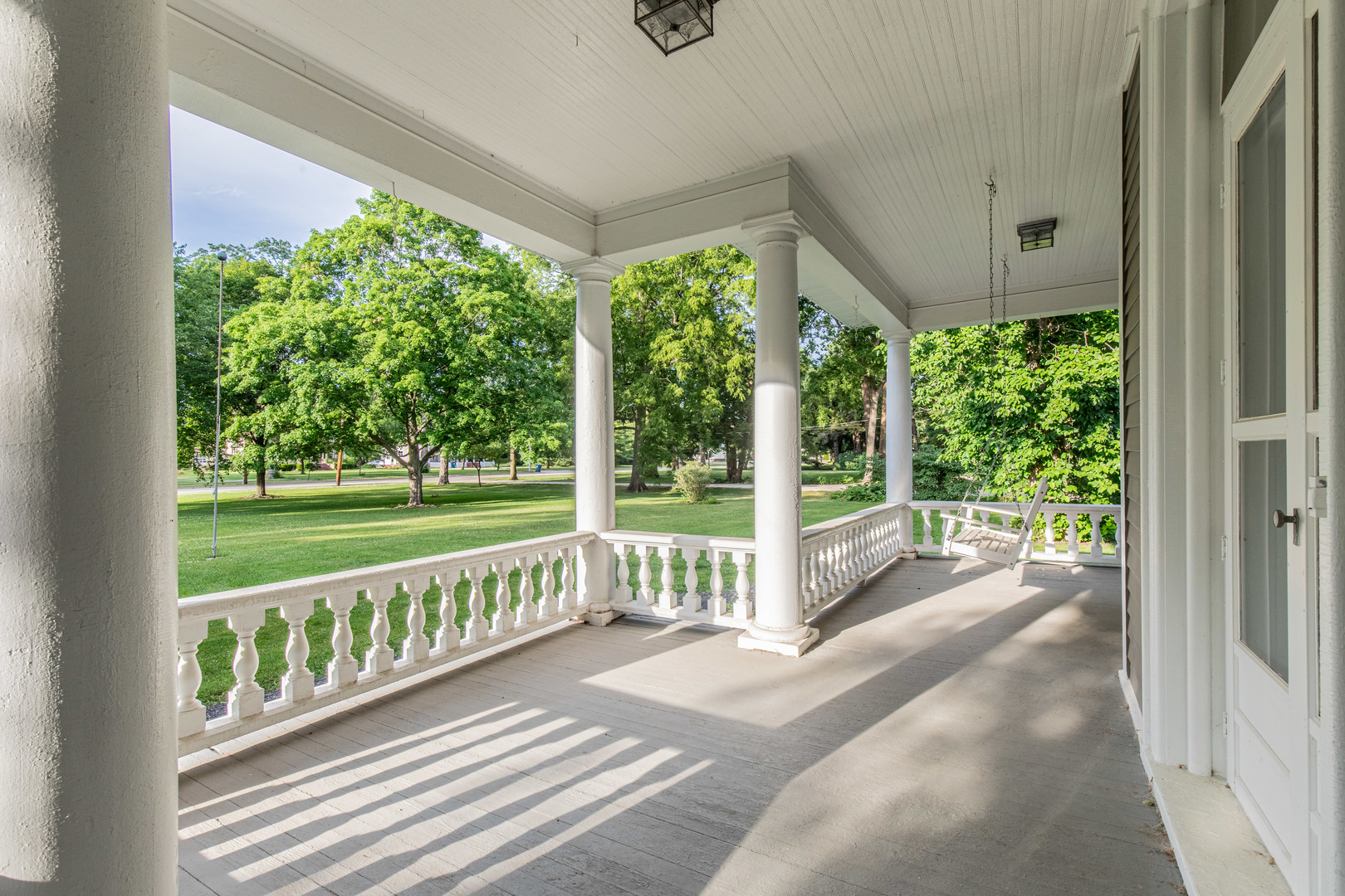 612 E Peru Street, Princeton, IL 61356