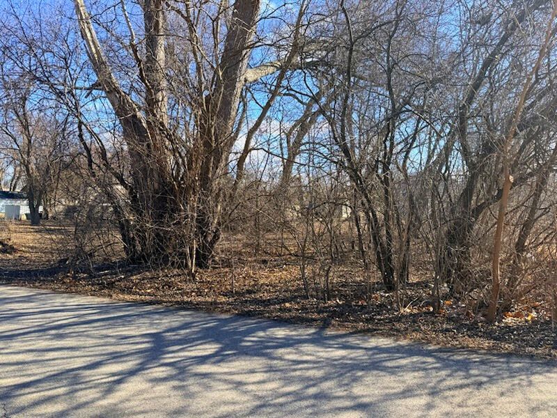 127 Lakewood Avenue, Crystal Lake, IL 60014