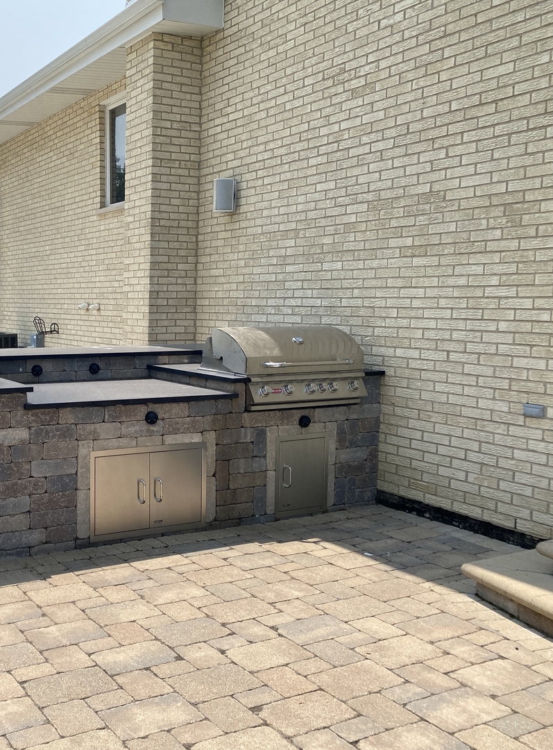 473 S Edgewood Avenue, Wood Dale, IL 60191