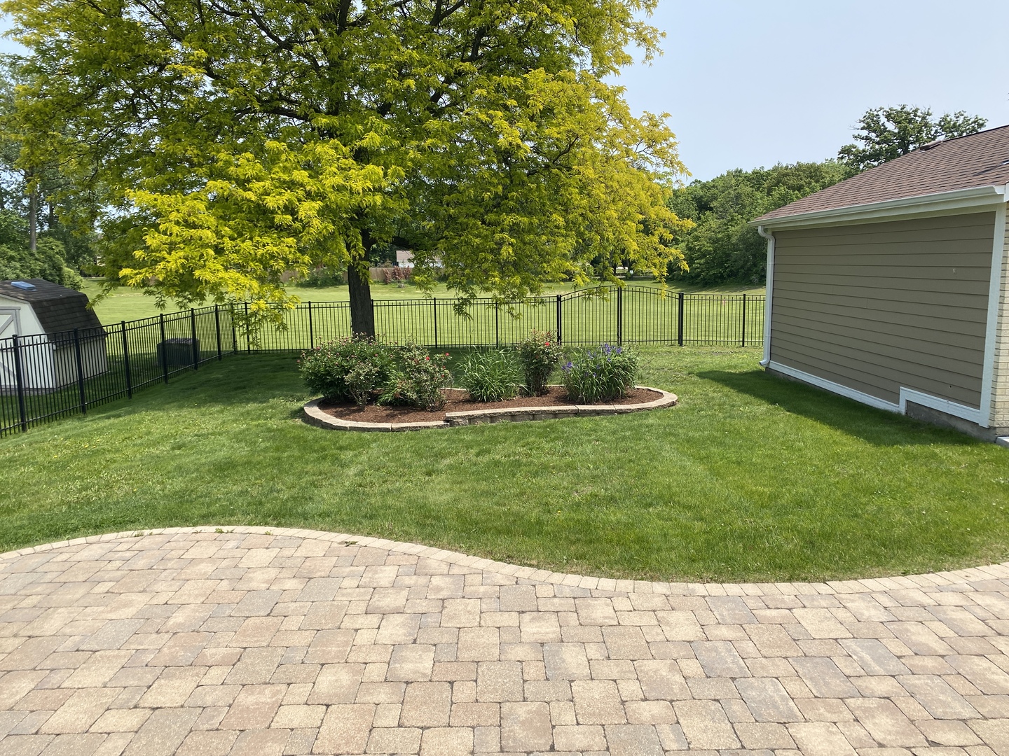 473 S Edgewood Avenue, Wood Dale, IL 60191