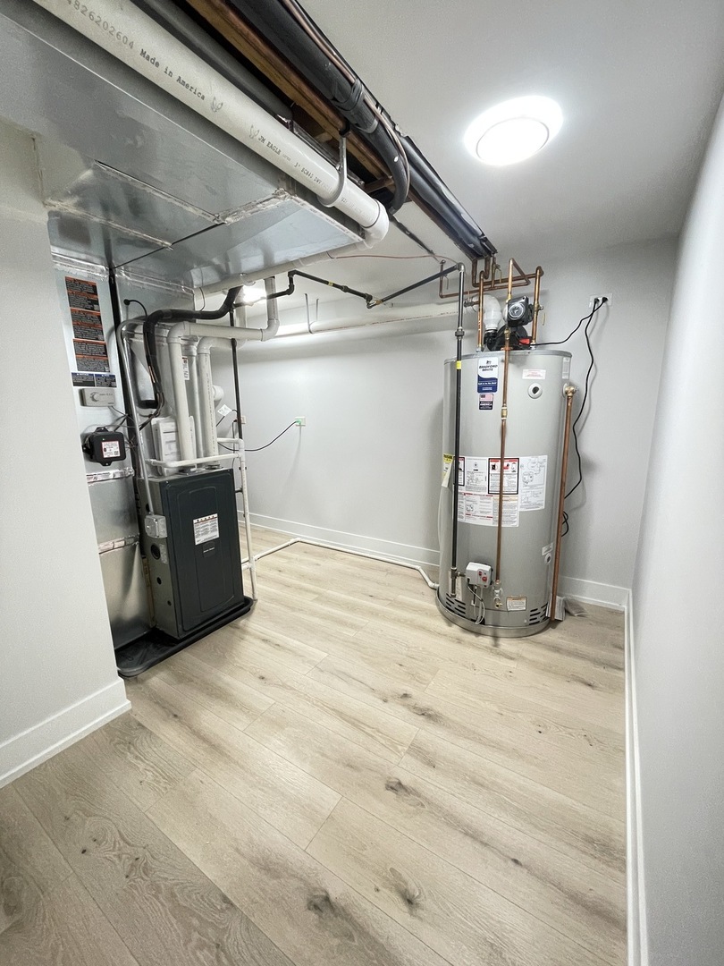 7301 N Oriole Avenue, Chicago, IL 60631