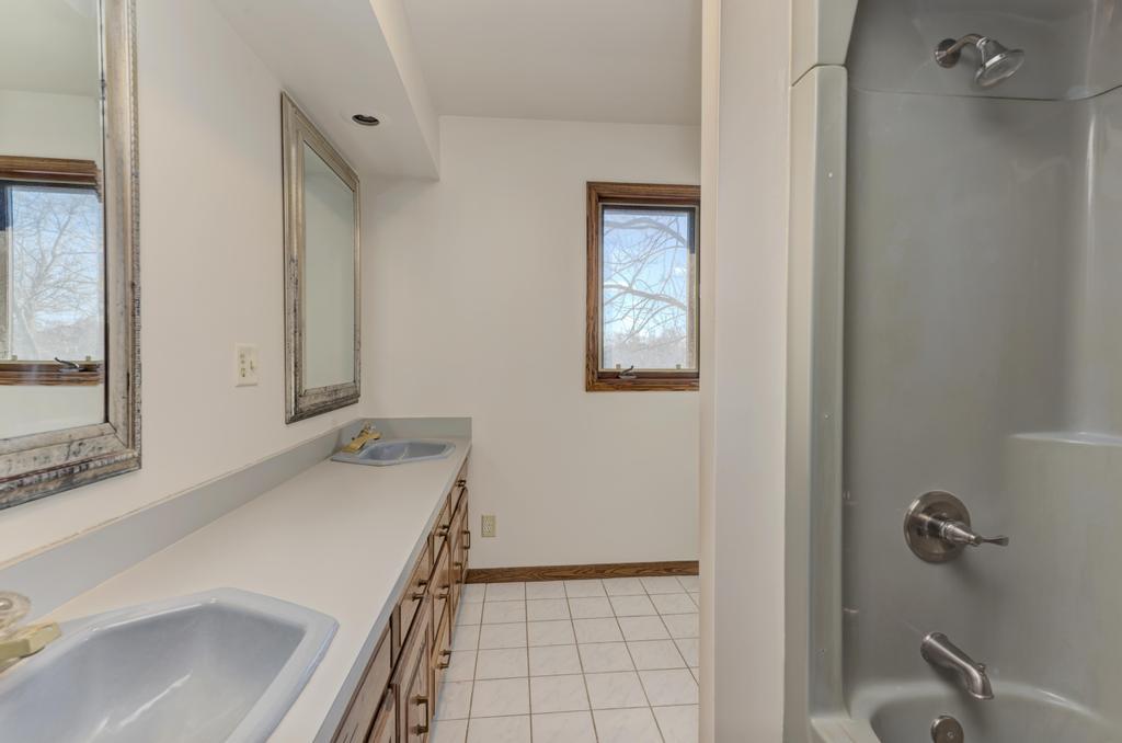 1212 Buell Avenue, Joliet, IL 60435