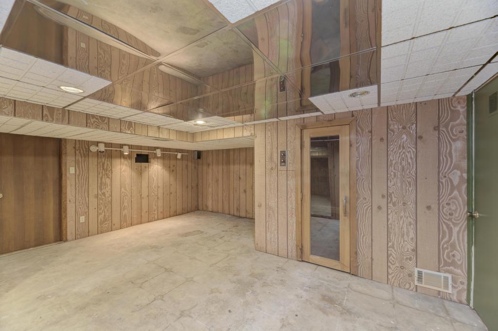 1212 Buell Avenue, Joliet, IL 60435