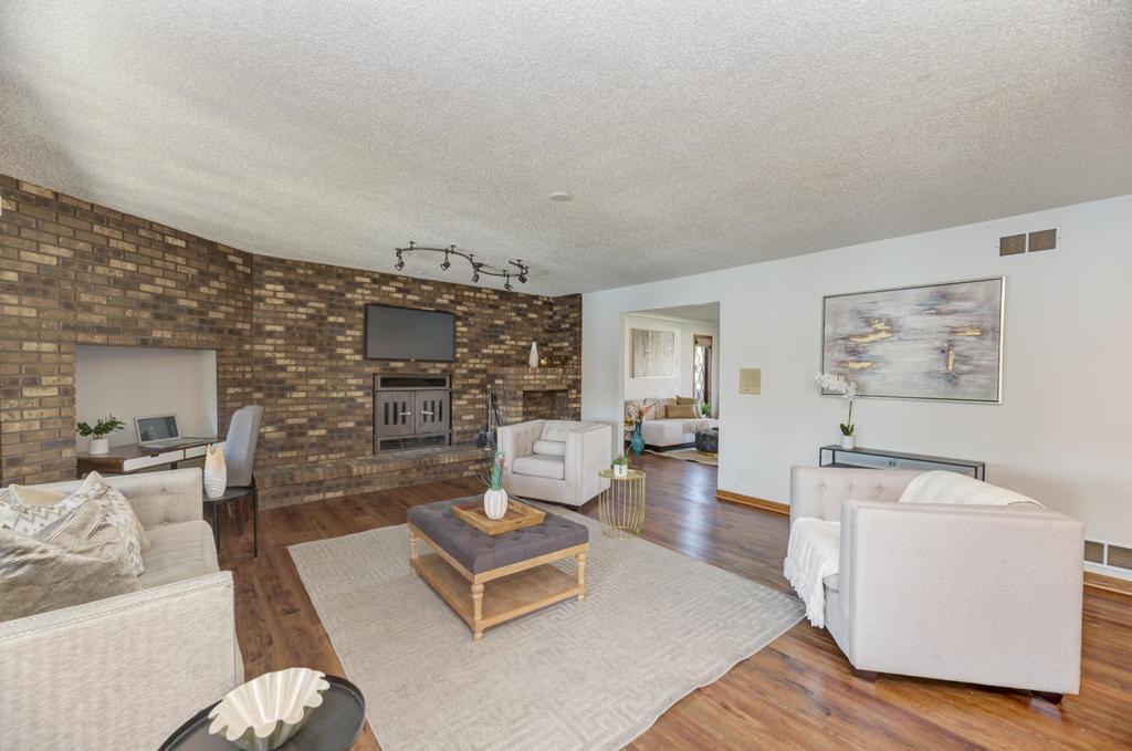 1212 Buell Avenue, Joliet, IL 60435