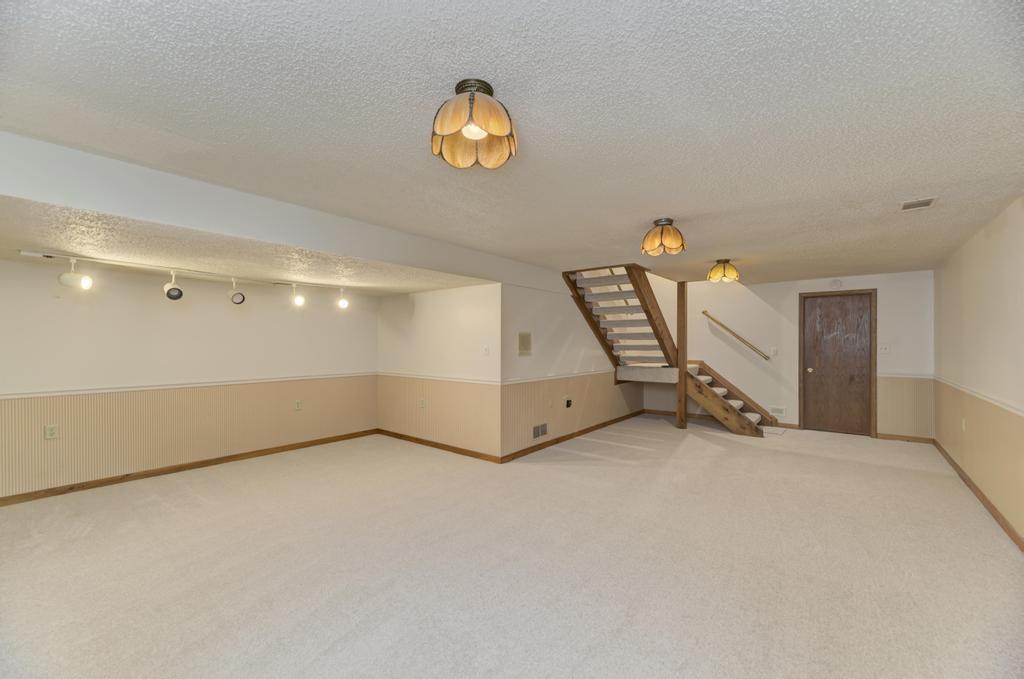 1212 Buell Avenue, Joliet, IL 60435