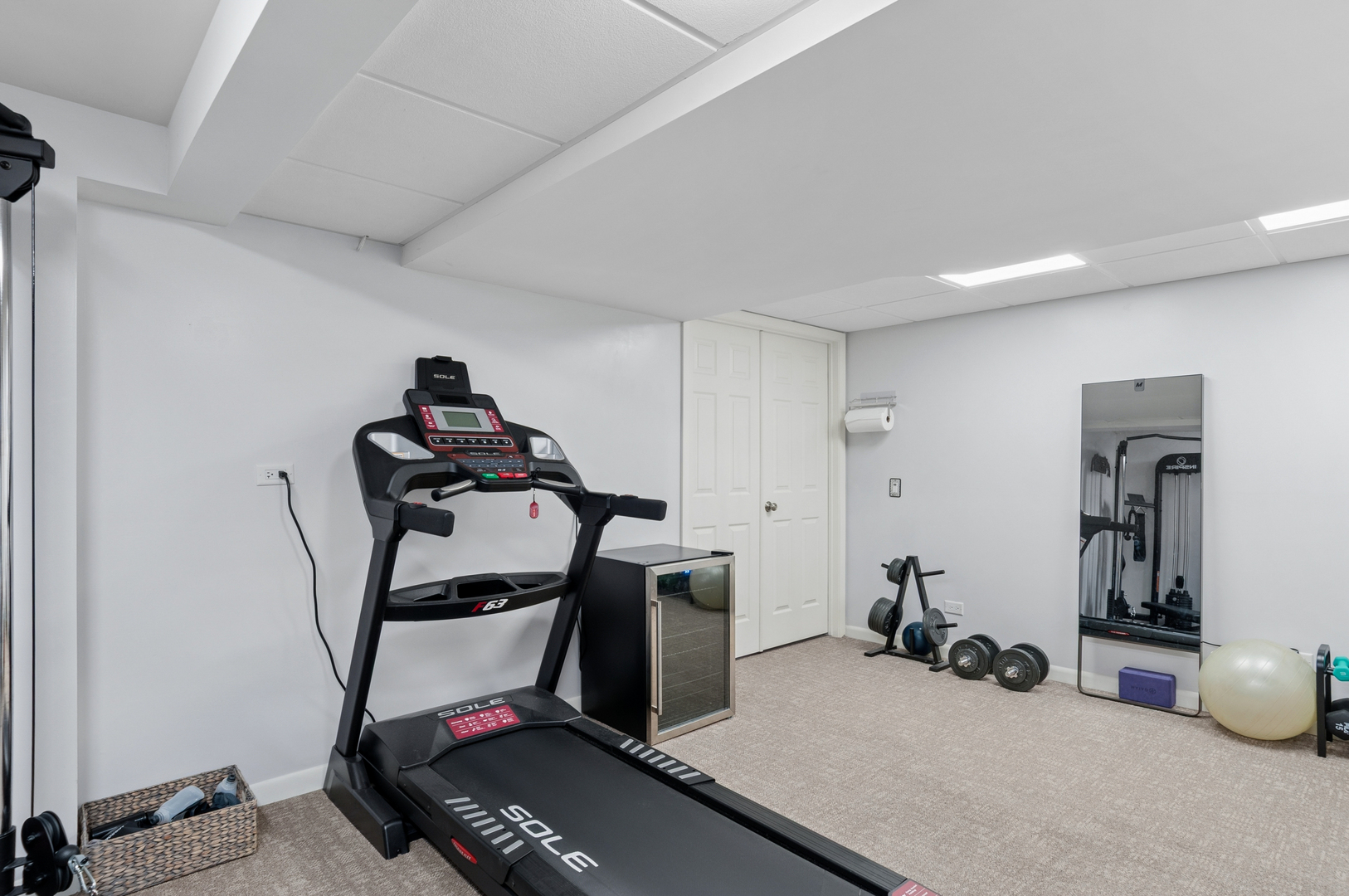 2504 Sun Valley Road, Lisle, IL 60532