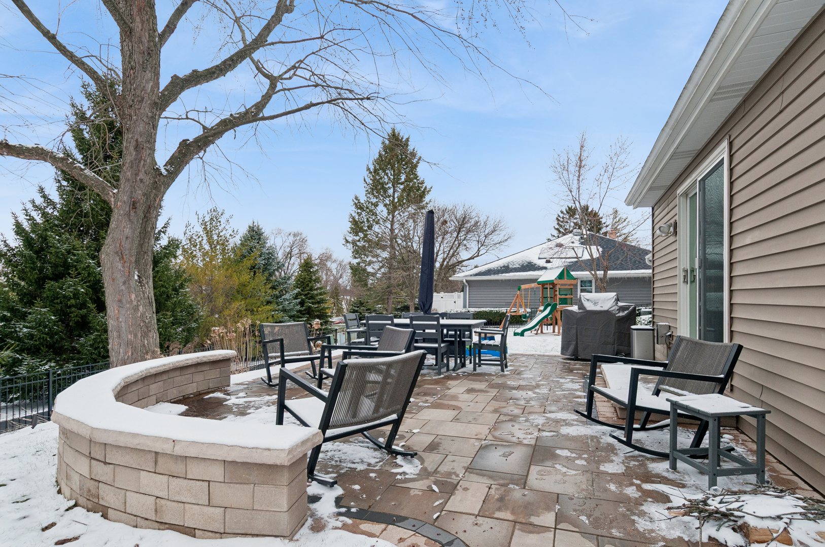 2504 Sun Valley Road, Lisle, IL 60532