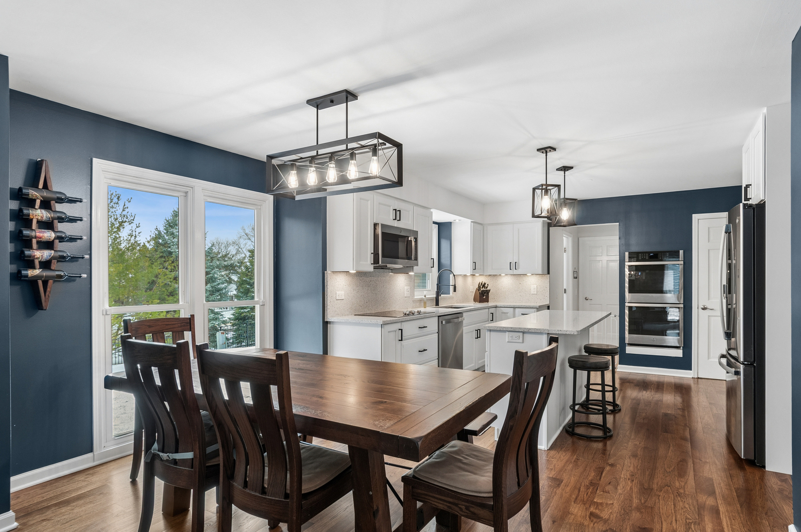 2504 Sun Valley Road, Lisle, IL 60532