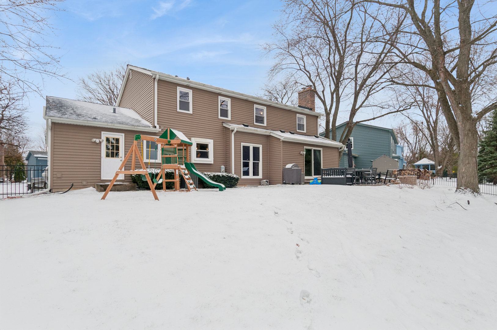 2504 Sun Valley Road, Lisle, IL 60532