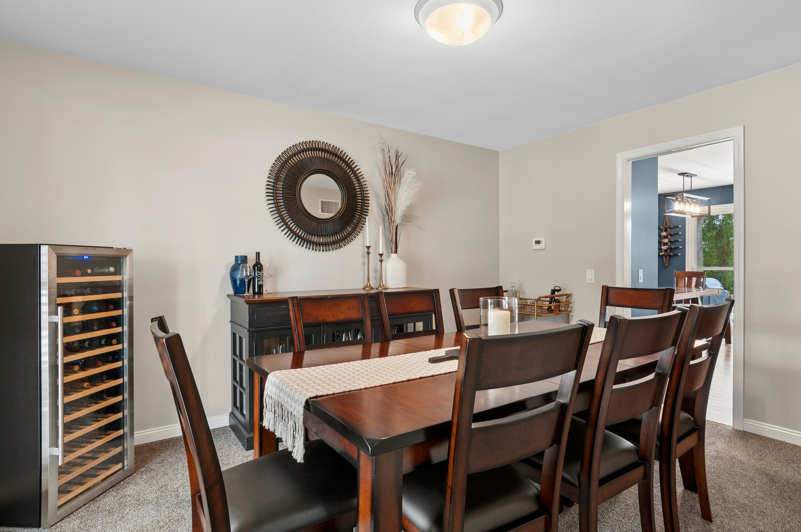 2504 Sun Valley Road, Lisle, IL 60532