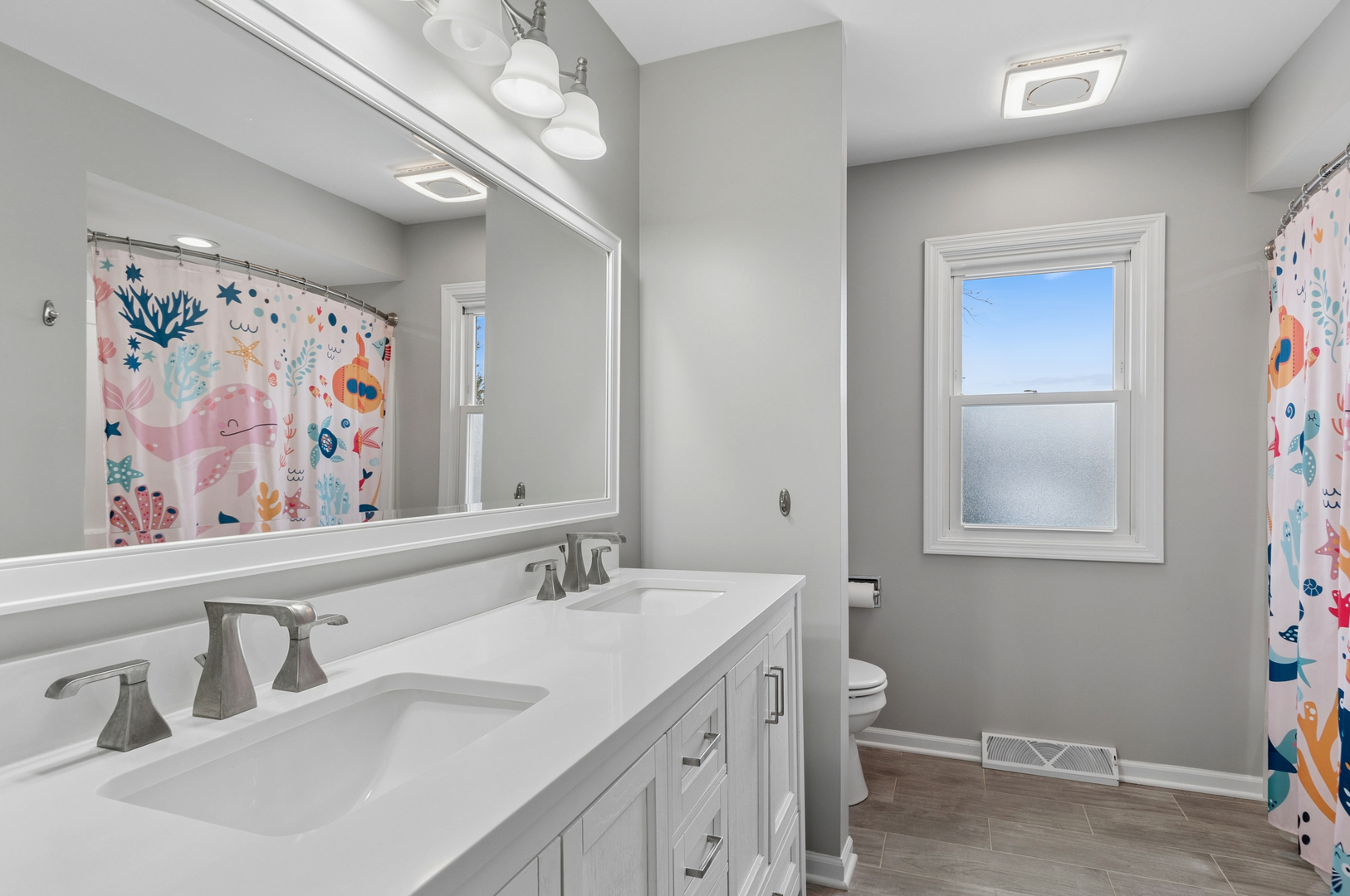 2504 Sun Valley Road, Lisle, IL 60532