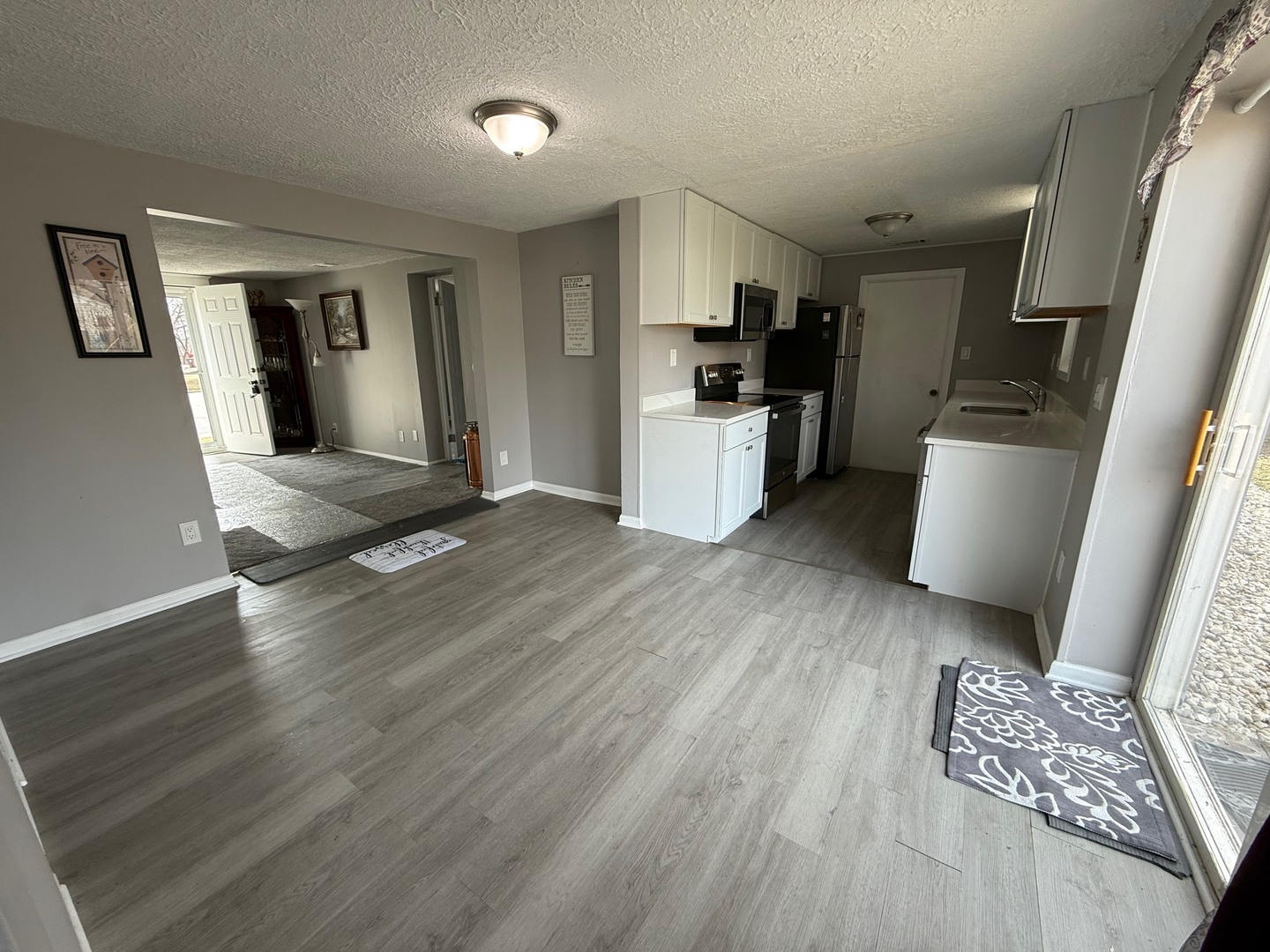 714 Landon Avenue, Winthrop Harbor, IL 60096