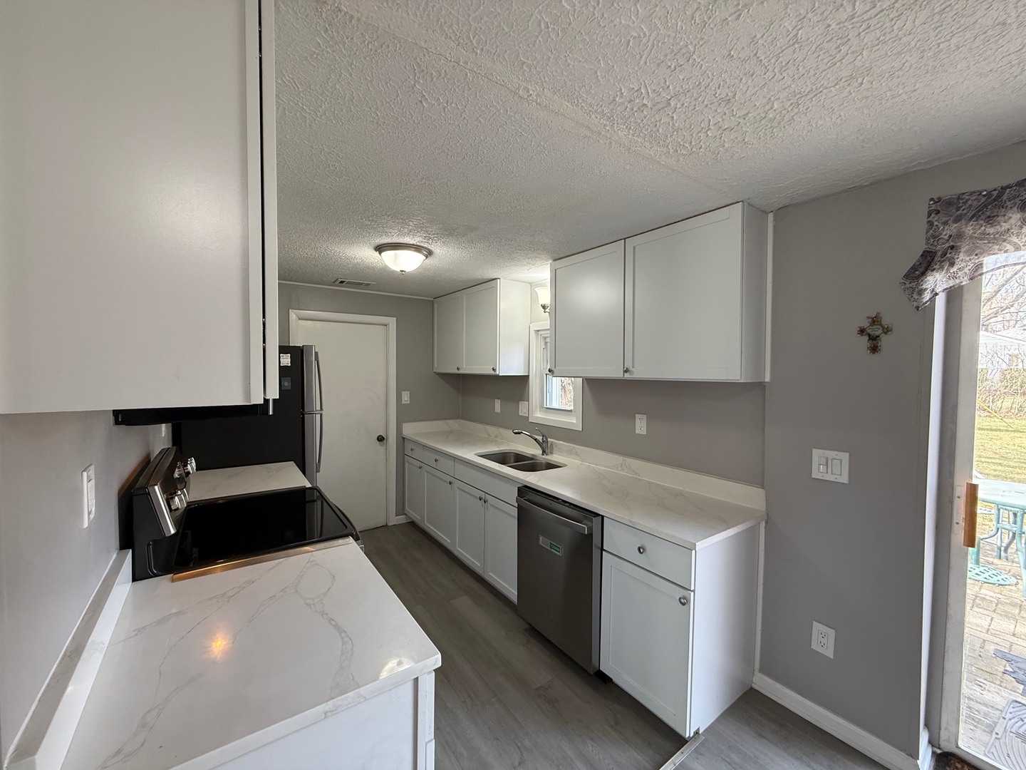 714 Landon Avenue, Winthrop Harbor, IL 60096