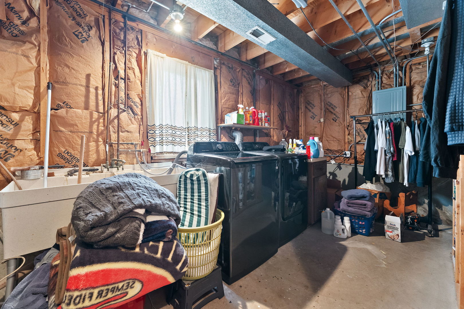 16615 Blossom Lane, Tinley Park, IL 60487