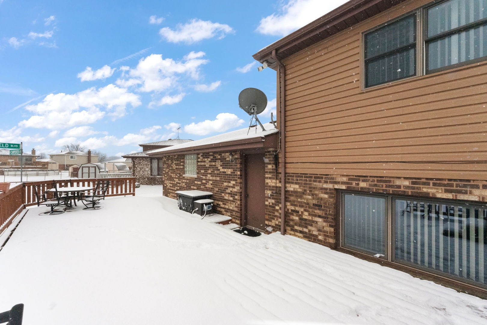 16615 Blossom Lane, Tinley Park, IL 60487