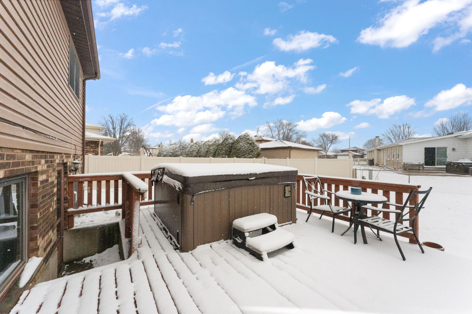 16615 Blossom Lane, Tinley Park, IL 60487