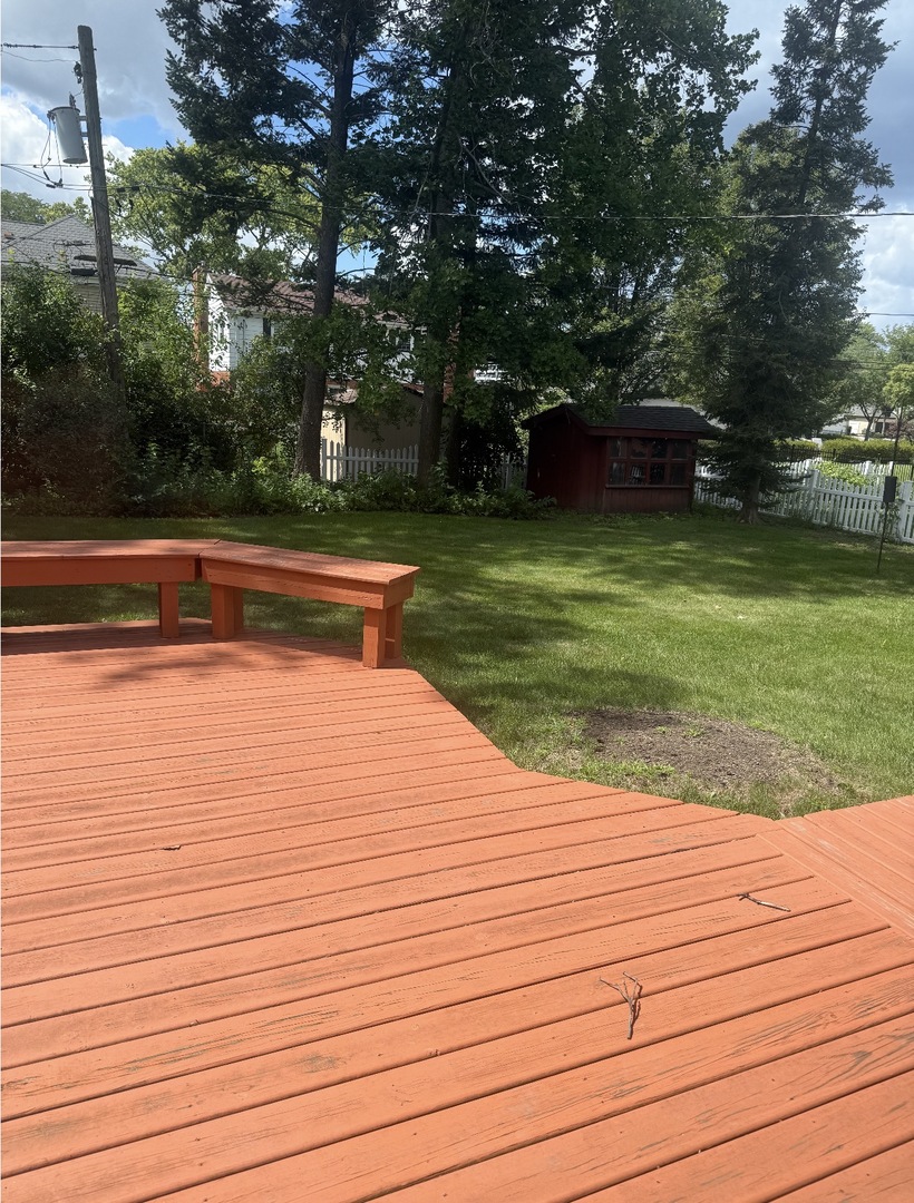 372 Stratford Road, Des Plaines, IL 60016