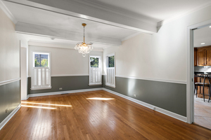 372 Stratford Road, Des Plaines, IL 60016