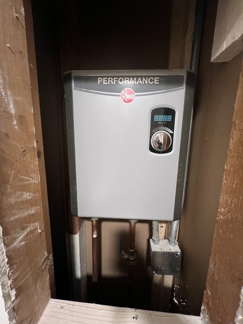 737 N CENTRAL Avenue #108, Chicago, IL 60644