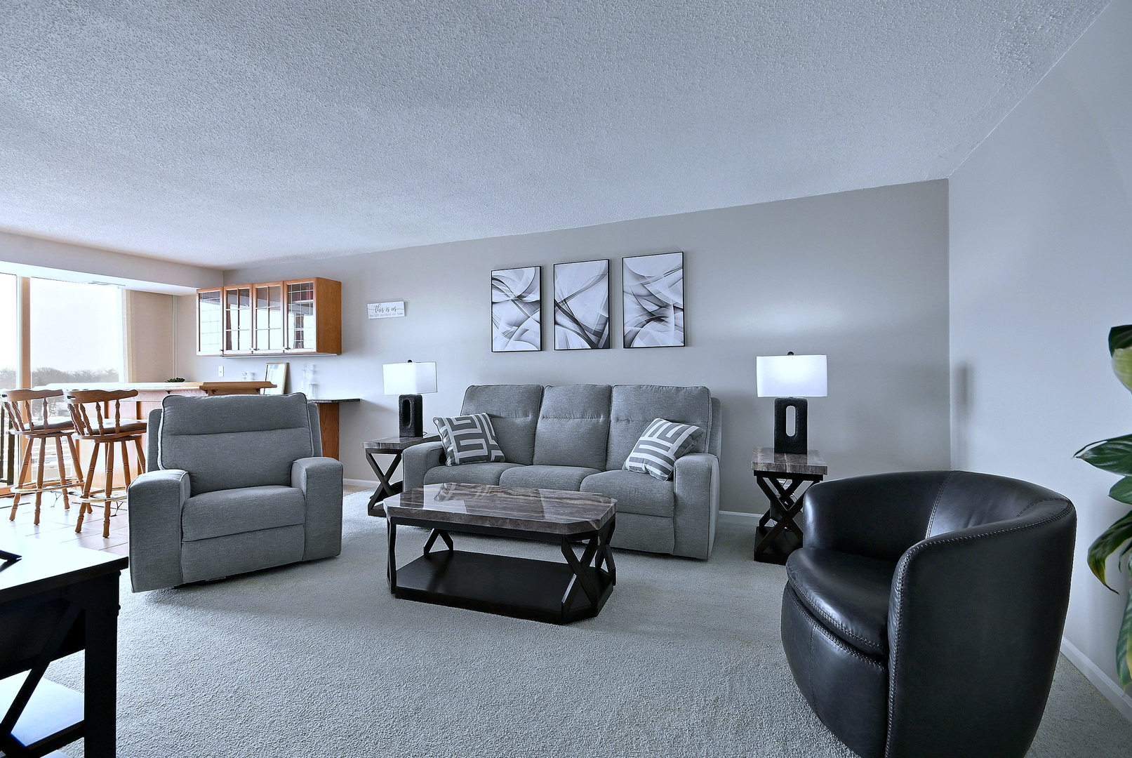 2 ATRIUM Way #606, Elmhurst, IL 60126